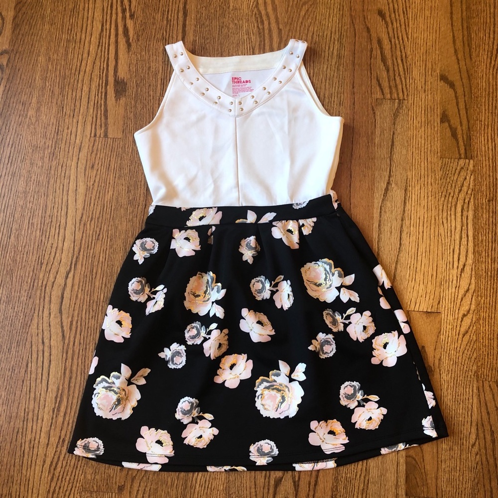 Epic Treads Floral Dress Black Cream Size Large